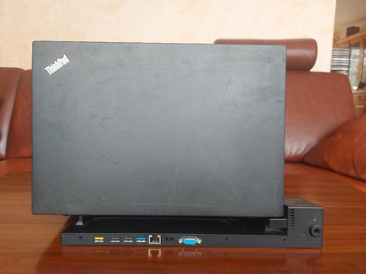 Lenovo ThinkPad Pro 40A0-dockingstation, Computers en Software, Dockingstations, Zo goed als nieuw, Docking station, Laptop, Ophalen of Verzenden