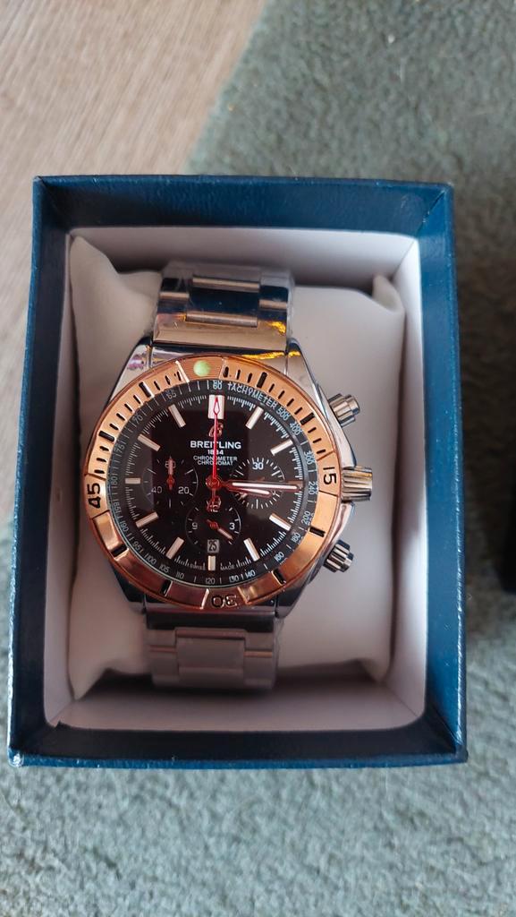 Nouveau Breitling Navitimer 1884 neuf dans sa boîte, Bijoux, Sacs & Beauté, Montres | Hommes, Neuf, Montre-bracelet, Breitling