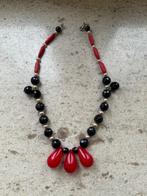 Collier met zwart en rood, Handtassen en Accessoires, Kettingen, Ophalen of Verzenden, Nieuw, Rood