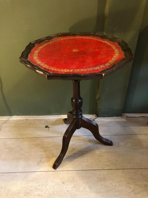 Belle table à vin ou d'appoint ancienne « Red Top »., Antiquités & Art, Antiquités | Meubles | Tables, Enlèvement ou Envoi