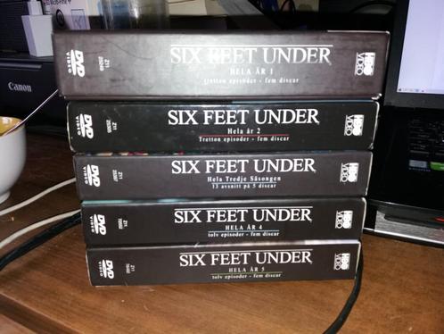 Serie 6 feet under. Volledige serie. 5 dvd's/seizoen, CD & DVD, DVD | TV & Séries télévisées, Comme neuf, Drame, Coffret, À partir de 16 ans