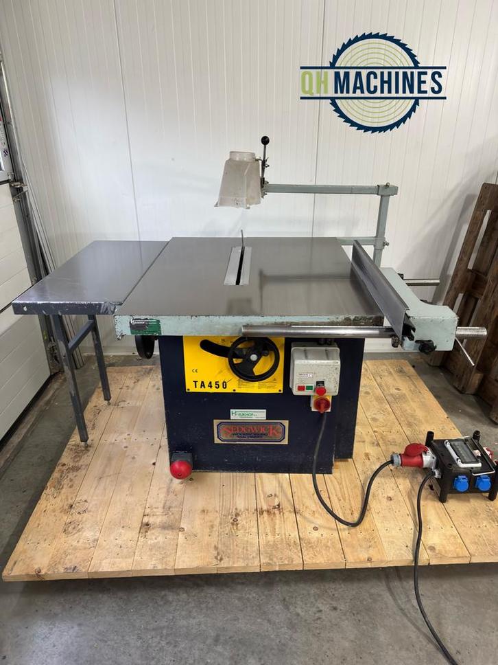 Déchiqueteuse à table 7.5HP freinée CE, Articles professionnels, Machines & Construction | Travail du bois, Enlèvement ou Envoi