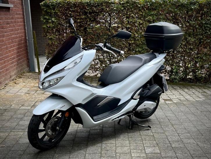 HONDA PCX 125, Motoren, Motoren | Honda, Particulier, Scooter, 11 kW of minder, 1 cilinder, ABS, LED Verlichting, Ophalen