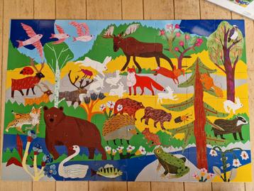 Grote dierenpuzzel beschikbaar voor biedingen