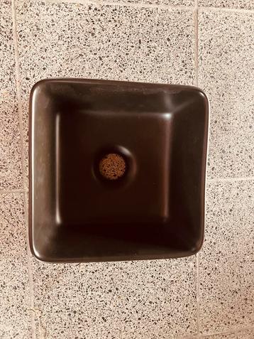 Lavabo beschikbaar voor biedingen