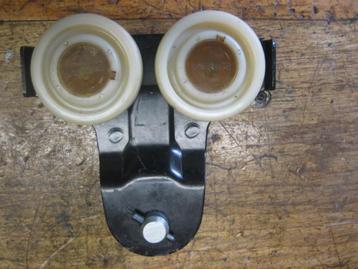 2 stuks Demag hangrollers (Trolleys) met pin beschikbaar voor biedingen