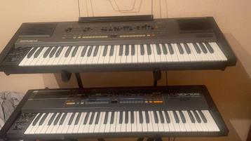 Roland juno 106+hs 60 ( juno 106 avec haut parleurs intégrés beschikbaar voor biedingen