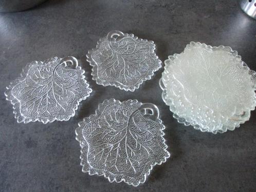 12 sous verres feuilles Val st lambert, Antiek en Kunst, Antiek | Glaswerk en Kristal, Ophalen of Verzenden