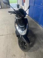 Peugeot Kisbee Scooter, Fietsen en Brommers, Scooters | Peugeot, Ophalen, Klasse A (25 km/u), Zo goed als nieuw, Speedfight