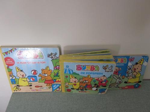 BUMBA - La tétine - je nettoie - la surprise, Livres, Livres pour enfants | 0 an et plus, Utilisé, 6 à 12 mois, Livre à déplier, à toucher ou à découvrir