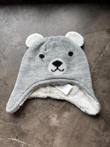 Baby berenmuts beschikbaar voor biedingen