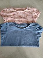2 T-shirts taille 134 bleus et fleurs, Enfants & Bébés, Vêtements enfant | Taille 134, C&A, Enlèvement ou Envoi, Chemise ou À manches longues
