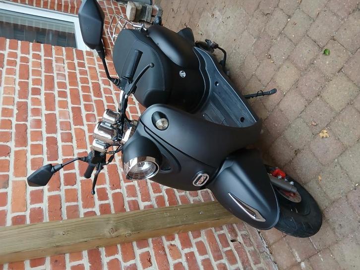 Scooter in ZEER GOEDE STAAT!, Fietsen en Brommers, Scooters | Overige merken, Zo goed als nieuw, Ophalen