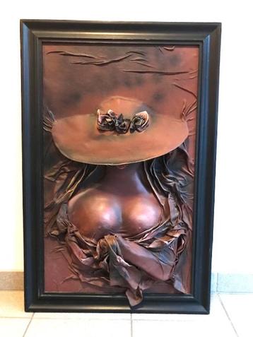 3-D leren schilderij Dame met hoed beschikbaar voor biedingen