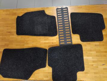 Automatten Skoda Roomster beschikbaar voor biedingen