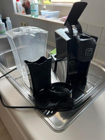 Theemachine Delonghi beschikbaar voor biedingen