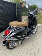 Vespa Primavera 2022 1580km  A-klasse 25km/h NIEUWSTAAT, Fietsen en Brommers, Scooters | Vespa, Ophalen, Klasse A (25 km/u), Zo goed als nieuw