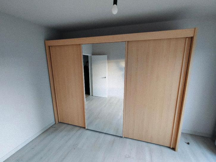 Kleerkast, Huis en Inrichting, Kasten | Kleerkasten, Zo goed als nieuw, 200 cm of meer, 200 cm of meer, 50 tot 75 cm, Met deur(en)