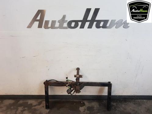 TREKHAAK Volkswagen Passat (3B2) (NIETAFLEESBAAR), Auto-onderdelen, Ophanging en Onderstel, Volkswagen, Gebruikt