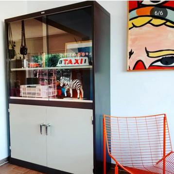 Vitrine Mewaf, Avec porte(s), Comme neuf, Enlèvement, Métal