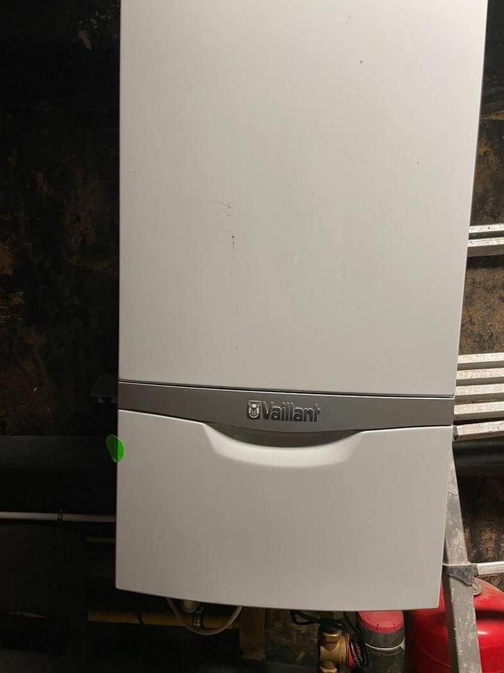 Vailliant ecotec plus 120 kw cv ketel, Doe-het-zelf en Bouw, Verwarming en Radiatoren, Zo goed als nieuw, Cv-ketel of Combi-ketel