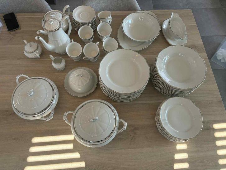 70-delige serviesset, Antiek en Kunst, Antiek | Servies compleet, Ophalen