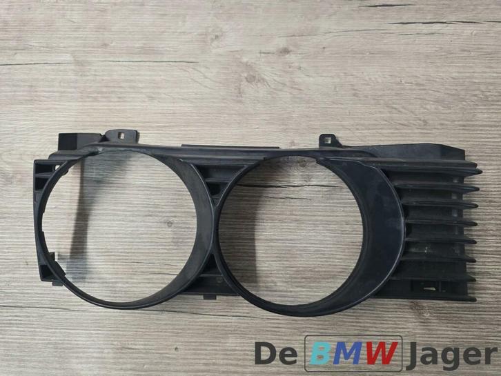 Grille rechts zwart BMW 7-serie E32 51131964862, Auto-onderdelen, Carrosserie, BMW, Gebruikt, Ophalen of Verzenden