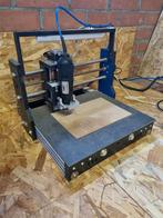 2 assige CNC frees (dremel), Ophalen