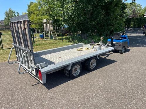 Hapert HV2700 machinetransporter met oprijklep, Zakelijke goederen, Machines en Bouw | Liften, Steigers en Ladders