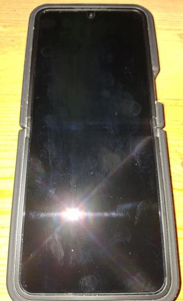 Samsung Galaxy Z Flip 6, 516GB, silver shadow, nieuwe staat. beschikbaar voor biedingen