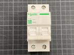 Schneider Electric automaat 2-polig 16A C-curve, Doe-het-zelf en Bouw, Ophalen of Verzenden, Zo goed als nieuw