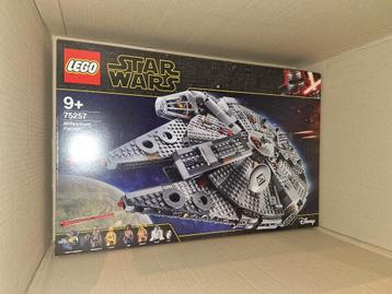 Lego Star wars millennium falcon 75257 beschikbaar voor biedingen