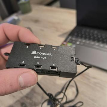  Te koop: Corsair RGB Fan LED Hub (origineel)  beschikbaar voor biedingen