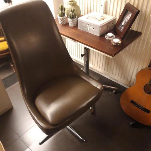 Vintage midcentury space-age lounge chaire, Huis en Inrichting, Fauteuils, Zo goed als nieuw, Ophalen of Verzenden