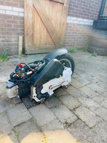 Motorblok Piaggio Vespa Zip Sprint Primavera LX S  beschikbaar voor biedingen