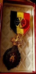 Médaille du travaille et ordre de la couronne complet, Enlèvement ou Envoi