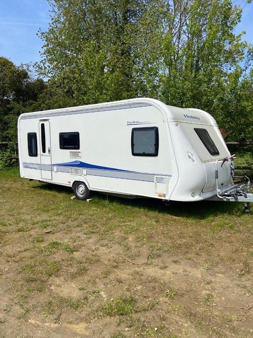 Caravan Hobby excellent 560 KMFE met nieuwe voortent, Vakantie, Campings, Stad