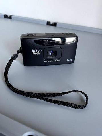 Analoge camera's: nikon FE10, AF 600, Yashica 35GX, Konica beschikbaar voor biedingen