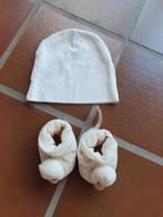 Babyslofjes (eendjes) met een belletje in en een muts, Ophalen of Verzenden, Zo goed als nieuw, Jongetje of Meisje, Slofjes
