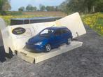 Ford Focus mk1 SVT blue 1/24 Maisto, Ophalen of Verzenden, Zo goed als nieuw, Auto, Maisto