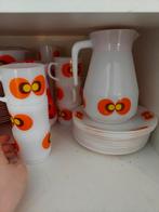 Grote reeks servies arcopal pauw, Antiek en Kunst, Ophalen