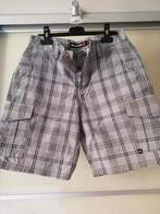 Heren short, Quick silver, maat S, als nieuw, Kleding | Heren, Broeken en Pantalons, Ophalen of Verzenden, Zo goed als nieuw, Maat 46 (S) of kleiner