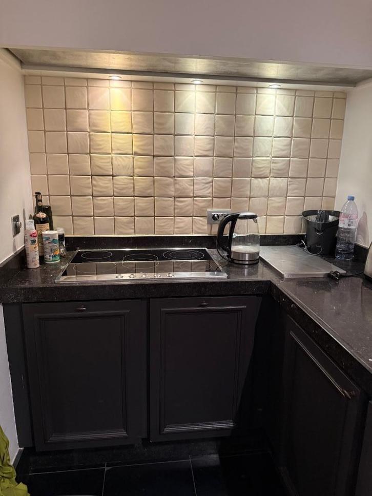 Grote kwalitatieve keuken, Huis en Inrichting, Keuken | Complete keukens, Zo goed als nieuw, Overige typen, Grijs, Graniet of Steen