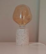 2 lampes de table IKEA + 2 ampoule à  LED, Enlèvement