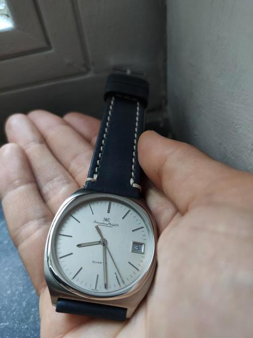 IWC International Watch Company Schaffhausen Quartz ref 3004, Handtassen en Accessoires, Horloges | Heren, Gebruikt, Polshorloge