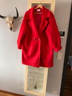 Perla bella  Mantel in modekleur rood . Maat 46, Kleding | Dames, Grote Maten, Gedragen, Ophalen of Verzenden, Rood