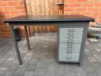 Vintage metalen bureau, Huis en Inrichting, Ophalen, Gebruikt, Bureau