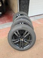 4 wielen 225/55 18, Auto-onderdelen, Banden en Velgen, Ophalen, 18 inch, Banden en Velgen, 225 mm