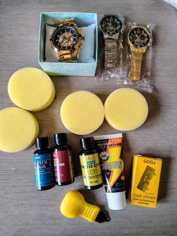 Horloges + schoonmaakproducten  beschikbaar voor biedingen