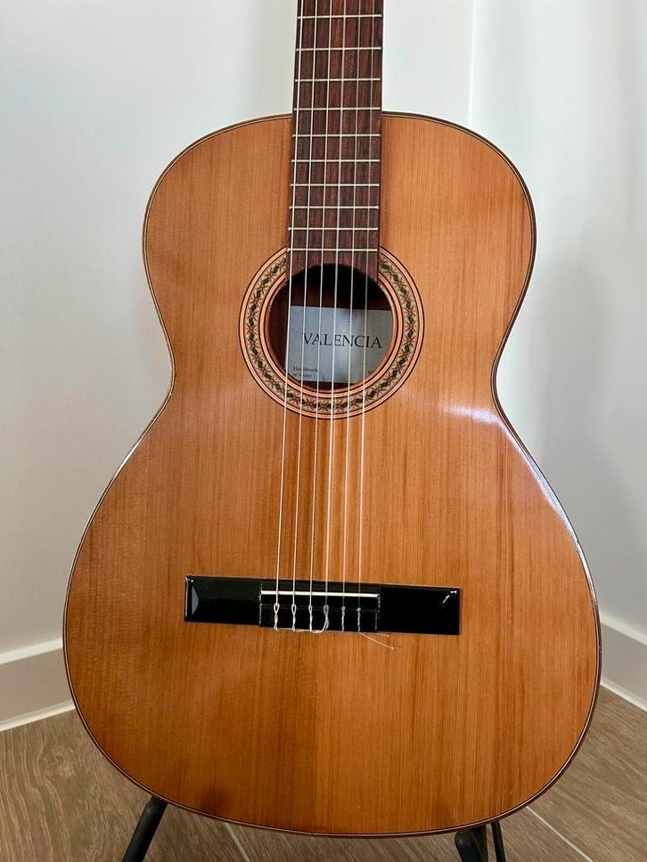 Valencia VT-65 klassieke gitaar ‘80s, Muziek en Instrumenten, Snaarinstrumenten | Gitaren | Akoestisch, Zo goed als nieuw, Ophalen
